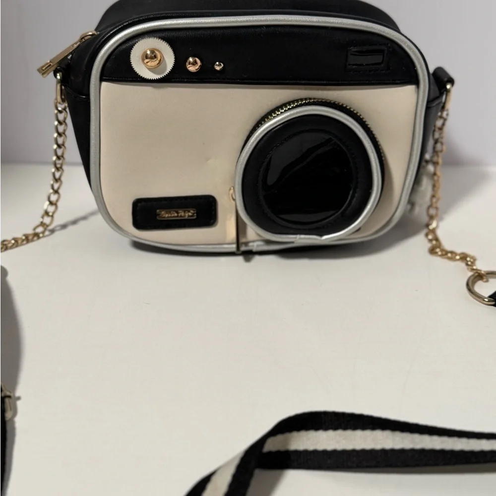 Charlie Paige Crossbody Camera Purse